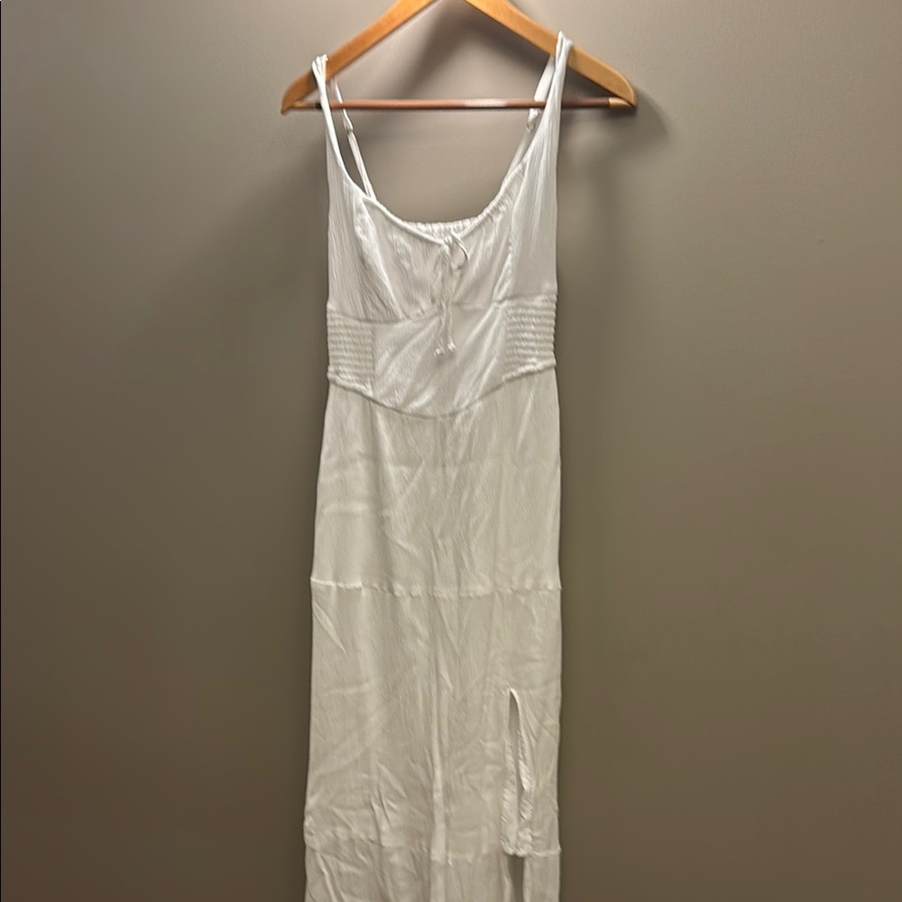 Hollister White Sleeveless Maxi Dress for summer